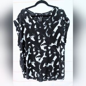 George Black 🖤 And White 🤍 Brushstroke Blouse Size XL